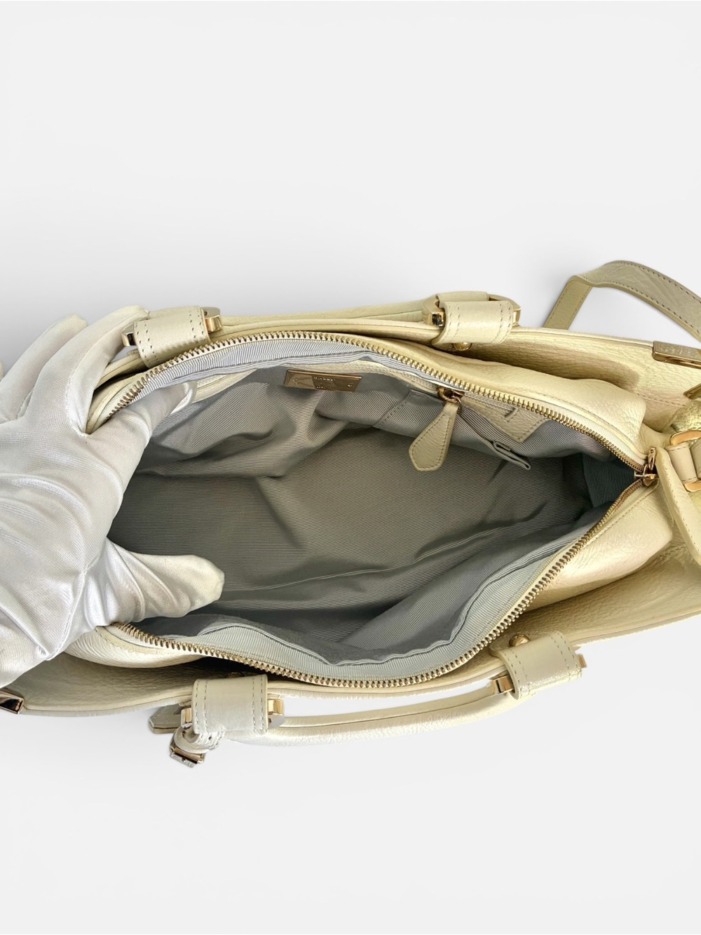 Bally White Pebbled Leather Top Handle Satchel Shoulder Bag Gold Hardware - Picture 9 of 12